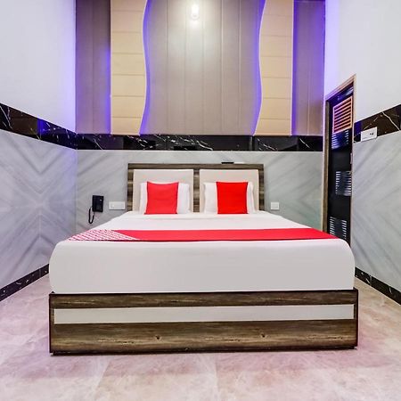 OYO Flagship 83121 Hotel Rose Vip Saharanpur Exterior foto