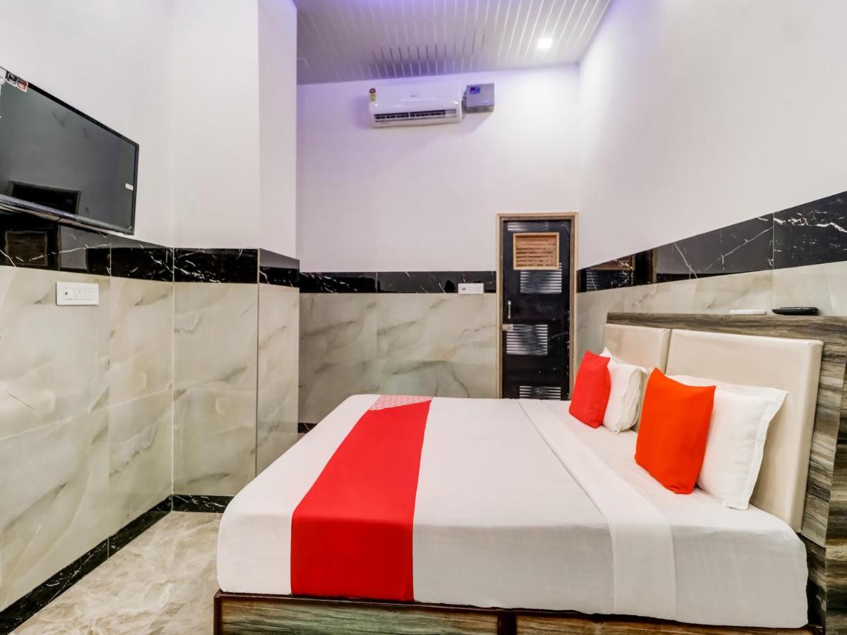 OYO Flagship 83121 Hotel Rose Vip Saharanpur Exterior foto