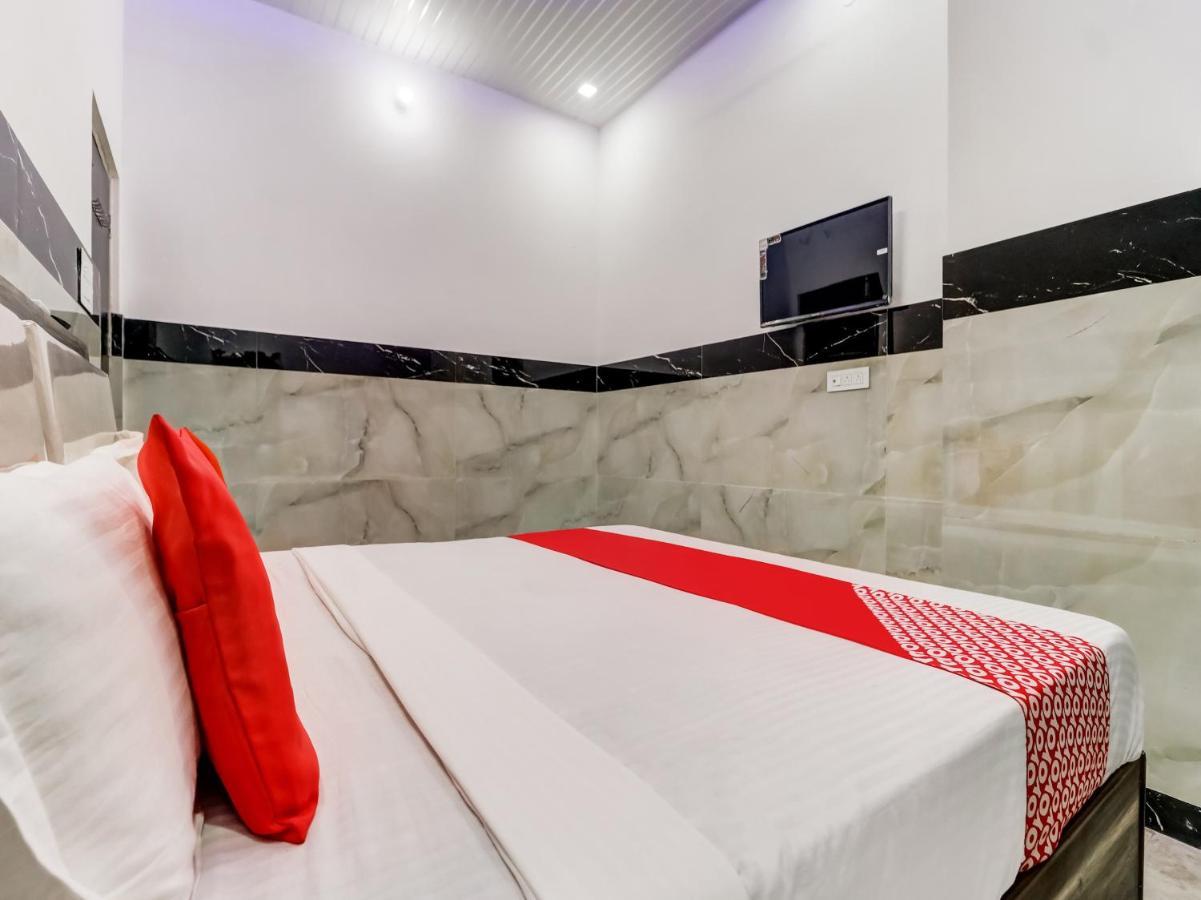 OYO Flagship 83121 Hotel Rose Vip Saharanpur Exterior foto