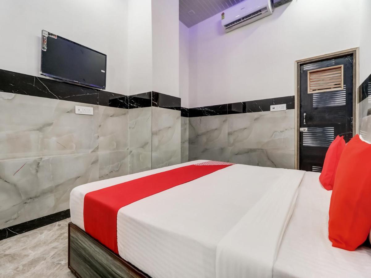 OYO Flagship 83121 Hotel Rose Vip Saharanpur Exterior foto
