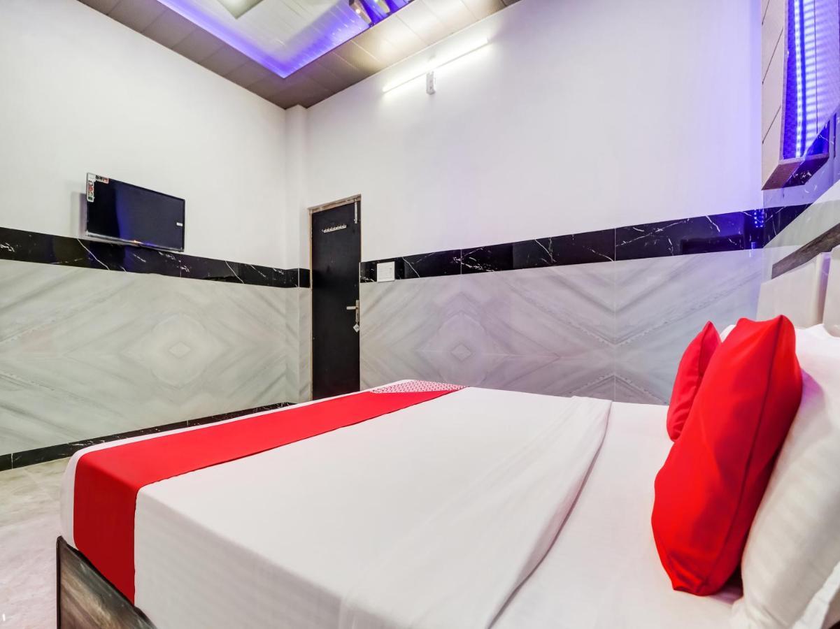 OYO Flagship 83121 Hotel Rose Vip Saharanpur Exterior foto